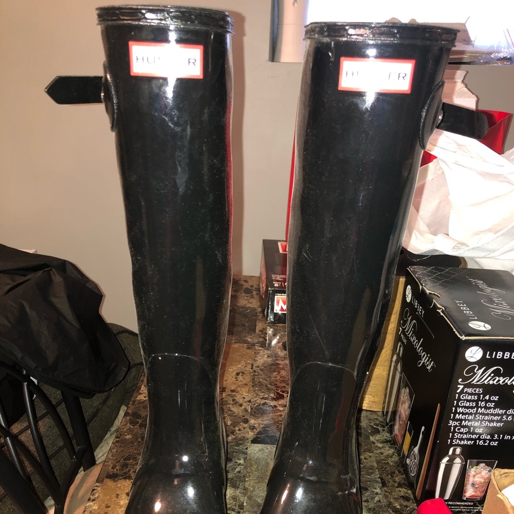 Women’s size 9 hunter boots worn twice. No box